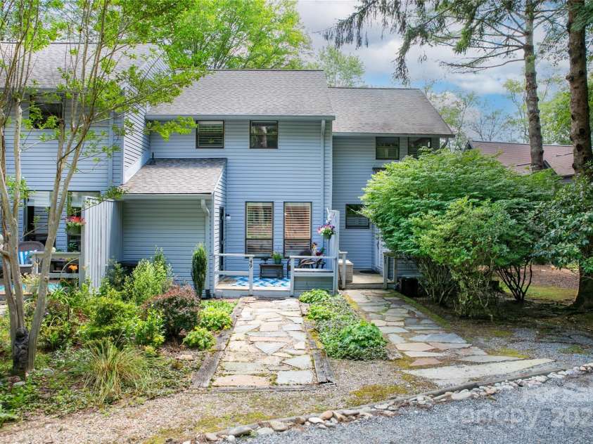 49 Lakeside Villas Drive, Brevard, NC 28712.  MLS# CAR4277437, YatesRealty ID 23831. 