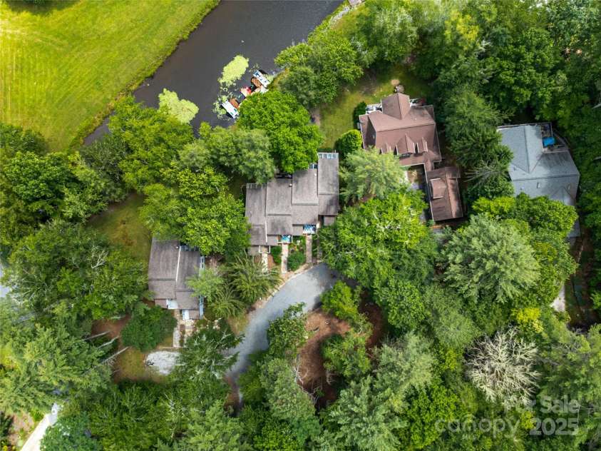 49 Lakeside Villas Drive, Brevard, NC 28712.  MLS# CAR4277437, YatesRealty ID 23831. 
