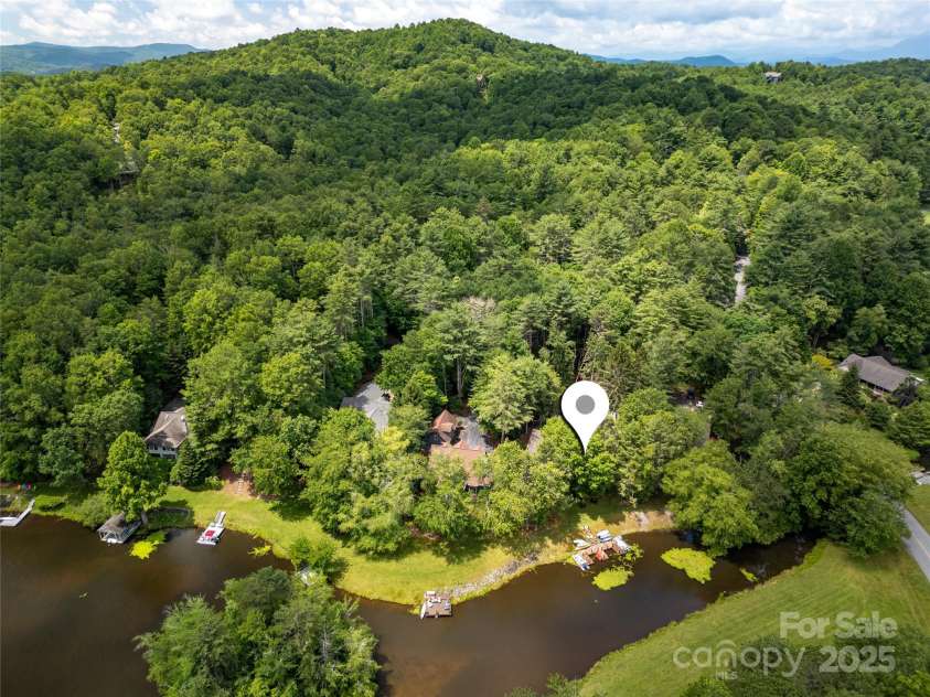 49 Lakeside Villas Drive, Brevard, NC 28712.  MLS# CAR4277437, YatesRealty ID 23831. 