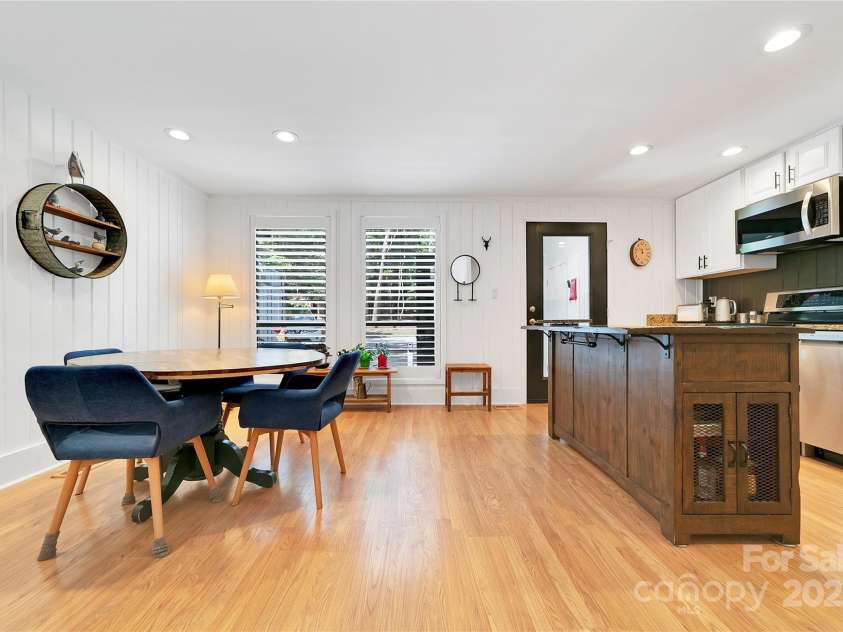 49 Lakeside Villas Drive, Brevard, NC 28712.  MLS# CAR4277437, YatesRealty ID 23831. 