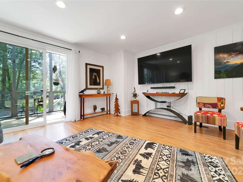 49 Lakeside Villas Drive, Brevard, NC 28712.  MLS# CAR4277437, YatesRealty ID 23831. 