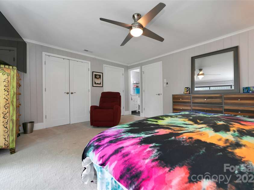 49 Lakeside Villas Drive, Brevard, NC 28712.  MLS# CAR4277437, YatesRealty ID 23831. 