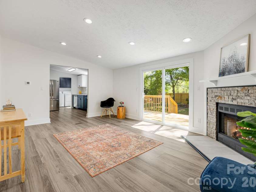 4 Woodscape Drive, Mills River, NC 28759.  MLS# CAR4372590, YatesRealty ID 23832. Entertain with ease in this spacious floorplan