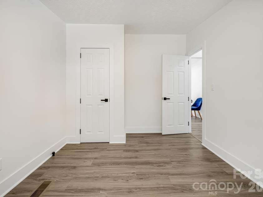 4 Woodscape Drive, Mills River, NC 28759.  MLS# CAR4372590, YatesRealty ID 23832. Flex room 2 with closet