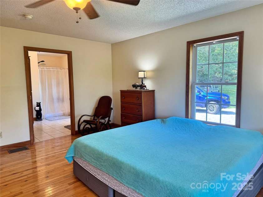 1586 Arbuckle Road, Burnsville, NC 28714.  MLS# CAR4277620, YatesRealty ID 23833. 