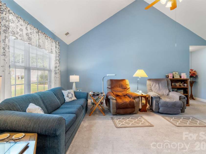 202 Big Dipper Court, Wingate, NC 28174.  MLS# CAR4382477, YatesRealty ID 23833. Great room