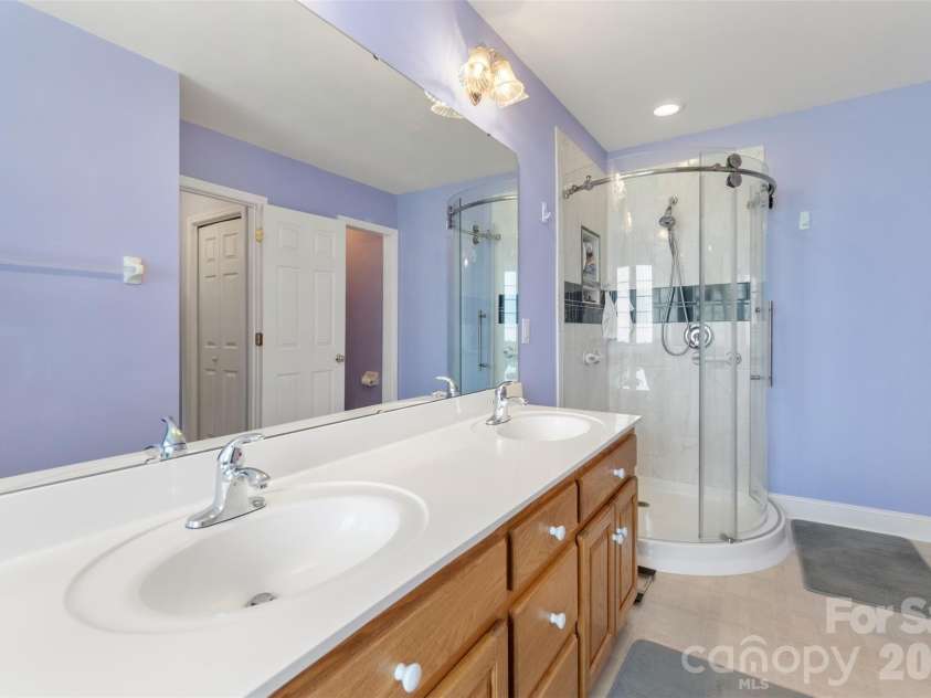 202 Big Dipper Court, Wingate, NC 28174.  MLS# CAR4382477, YatesRealty ID 23833. Primary/Master bathroom