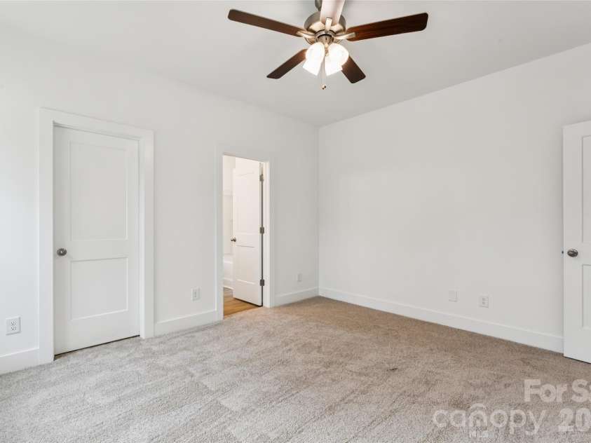700 6th Street, Spencer, NC 28159.  MLS# CAR4362693, YatesRealty ID 23835. 