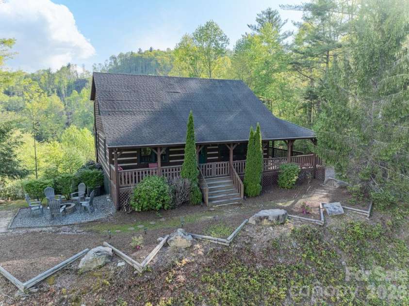 197 Woodby Ridge Road, Vilas, NC 28692.  MLS# CAR4382013, YatesRealty ID 23836. 