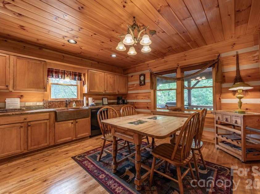 197 Woodby Ridge Road, Vilas, NC 28692.  MLS# CAR4382013, YatesRealty ID 23836. 