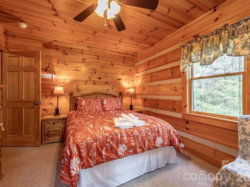 197 Woodby Ridge Road, Vilas, NC 28692.  MLS# CAR4382013, YatesRealty ID 23836. 