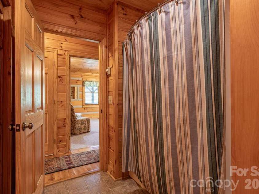 197 Woodby Ridge Road, Vilas, NC 28692.  MLS# CAR4382013, YatesRealty ID 23836. 