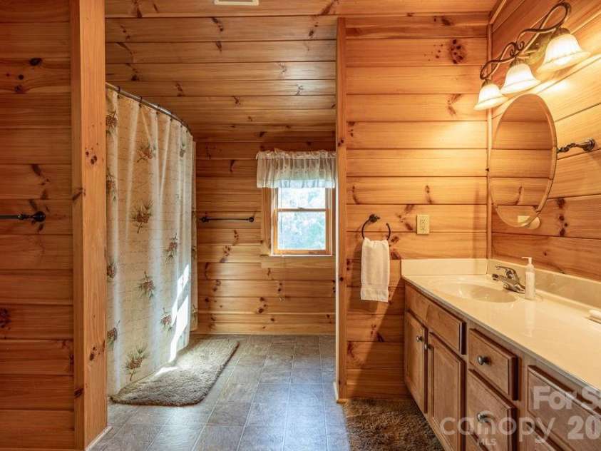 197 Woodby Ridge Road, Vilas, NC 28692.  MLS# CAR4382013, YatesRealty ID 23836. 