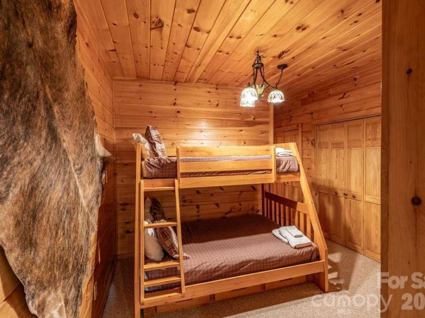 197 Woodby Ridge Road, Vilas, NC 28692.  MLS# CAR4382013, YatesRealty ID 23836. 