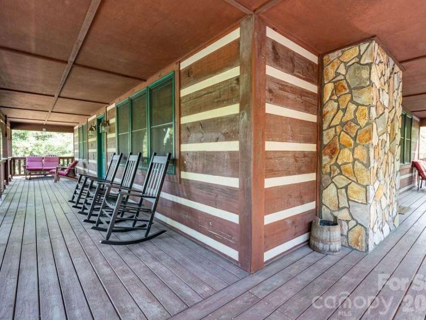 197 Woodby Ridge Road, Vilas, NC 28692.  MLS# CAR4382013, YatesRealty ID 23836. 
