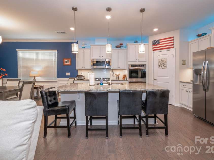 548 Cellini Place, Mount Holly, NC 28120.  MLS# CAR4275205, YatesRealty ID 23836. Kitchen & island