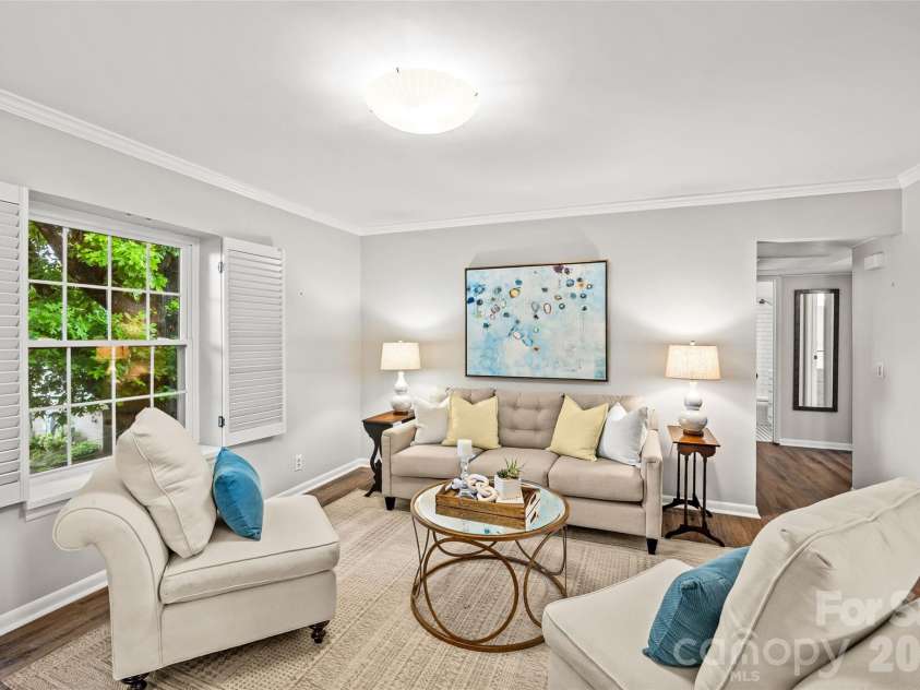 2604 Park Road, Charlotte, NC 28209.  MLS# CAR4374921, YatesRealty ID 23838. 