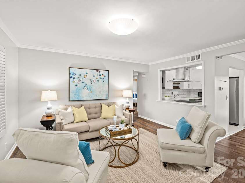 2604 Park Road, Charlotte, NC 28209.  MLS# CAR4374921, YatesRealty ID 23838. 
