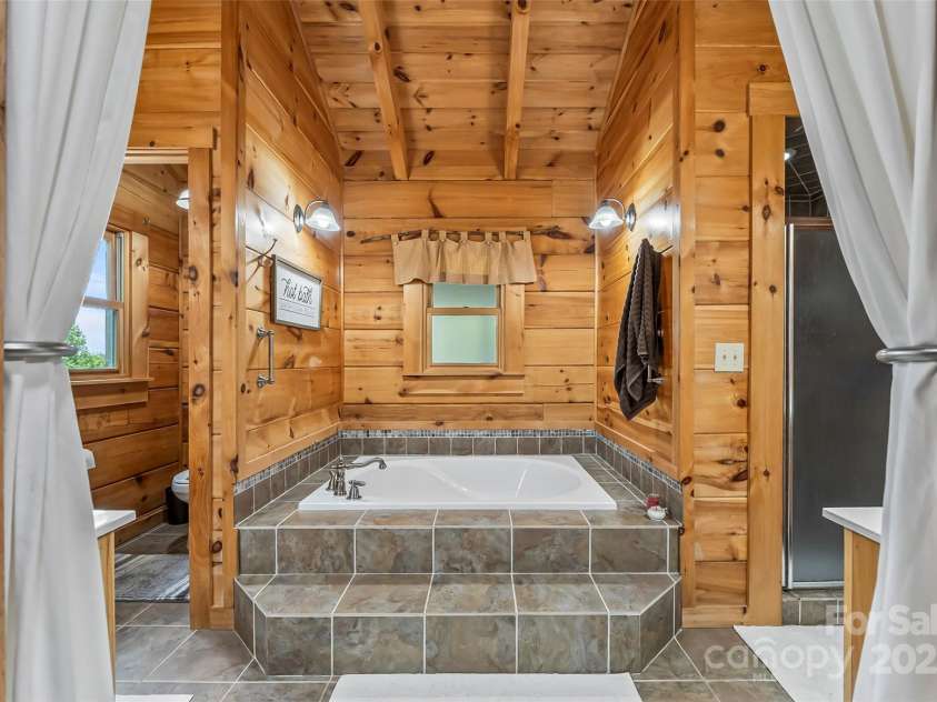 279 Outback Trail, Nebo, NC 28761.  MLS# CAR4277769, YatesRealty ID 23838. Primary Suite