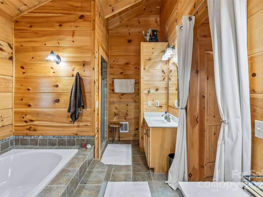 279 Outback Trail, Nebo, NC 28761.  MLS# CAR4277769, YatesRealty ID 23838. Primary Suite