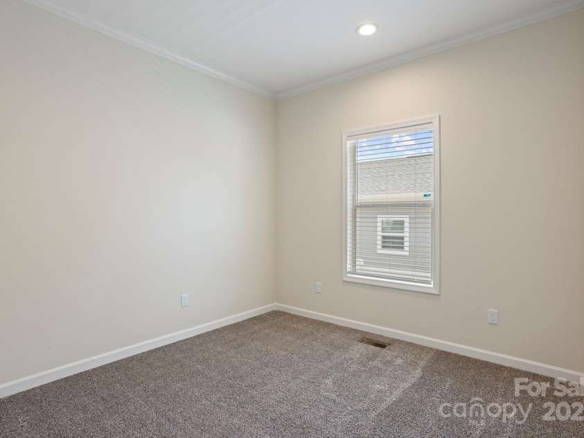 121 Bellamy Road, Asheville, NC 28806.  MLS# CAR4277886, YatesRealty ID 23839. 
