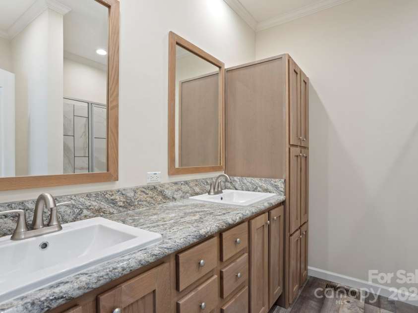 121 Bellamy Road, Asheville, NC 28806.  MLS# CAR4277886, YatesRealty ID 23839. 