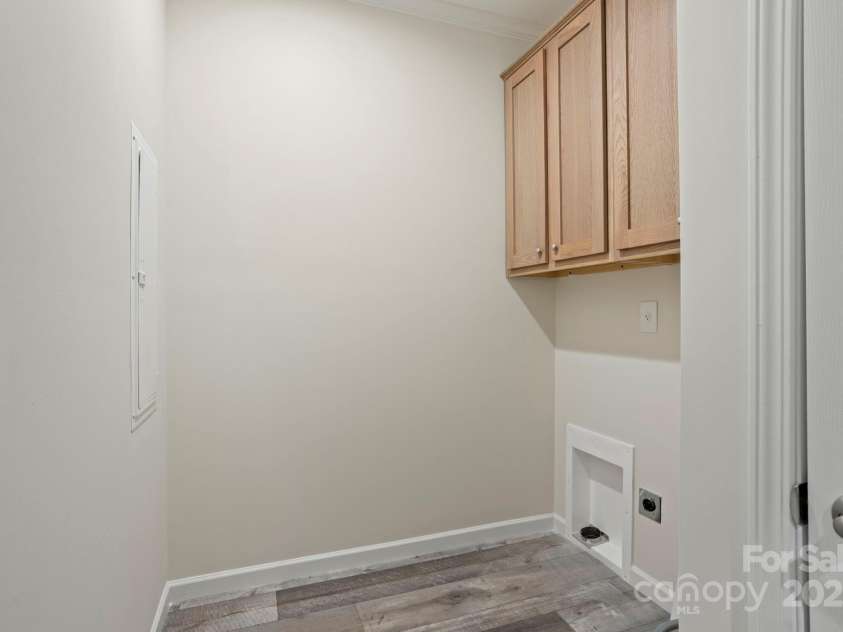 121 Bellamy Road, Asheville, NC 28806.  MLS# CAR4277886, YatesRealty ID 23839. 