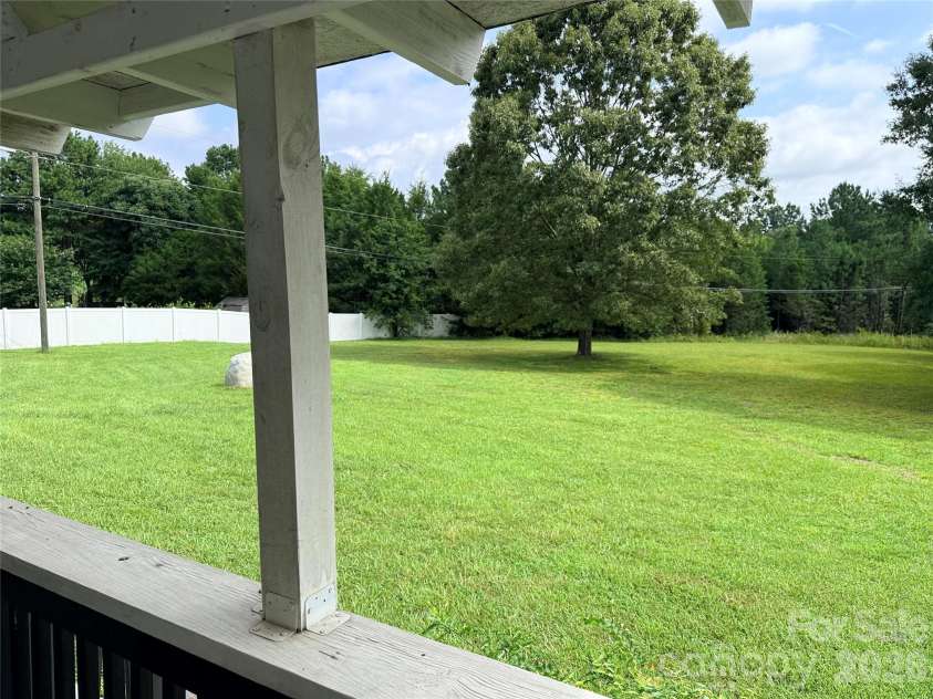 205 Moss Drive, Concord, NC 28027.  MLS# CAR4382397, YatesRealty ID 23839. 