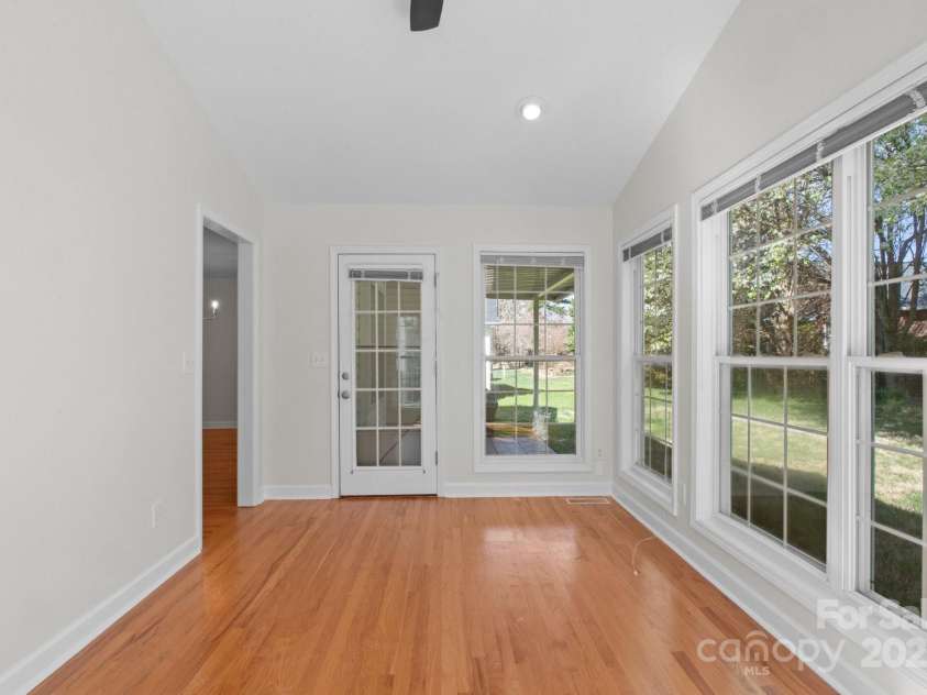 1207 Overhill Road, Salisbury, NC 28144.  MLS# CAR4228943, YatesRealty ID 2384. Sunroom