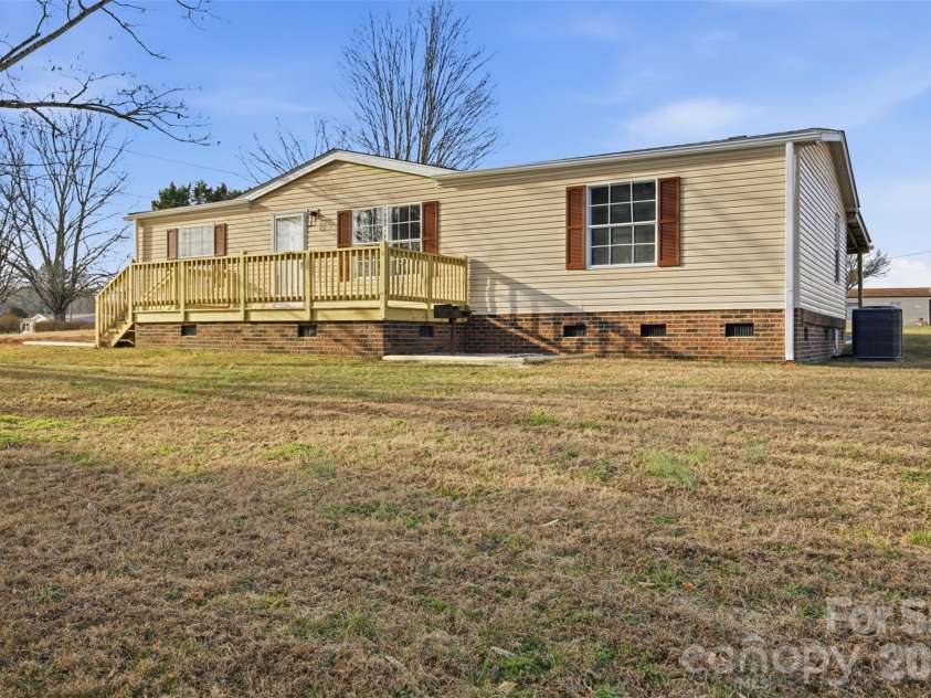 53 Mountain View Drive, Taylorsville, NC 28681.  MLS# CAR4340818, YatesRealty ID 2384. 