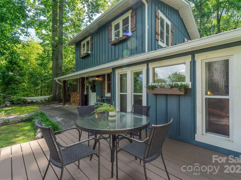 590 Claude Cook Road, Sylva, NC 28779.  MLS# CAR4277927, YatesRealty ID 23840. 