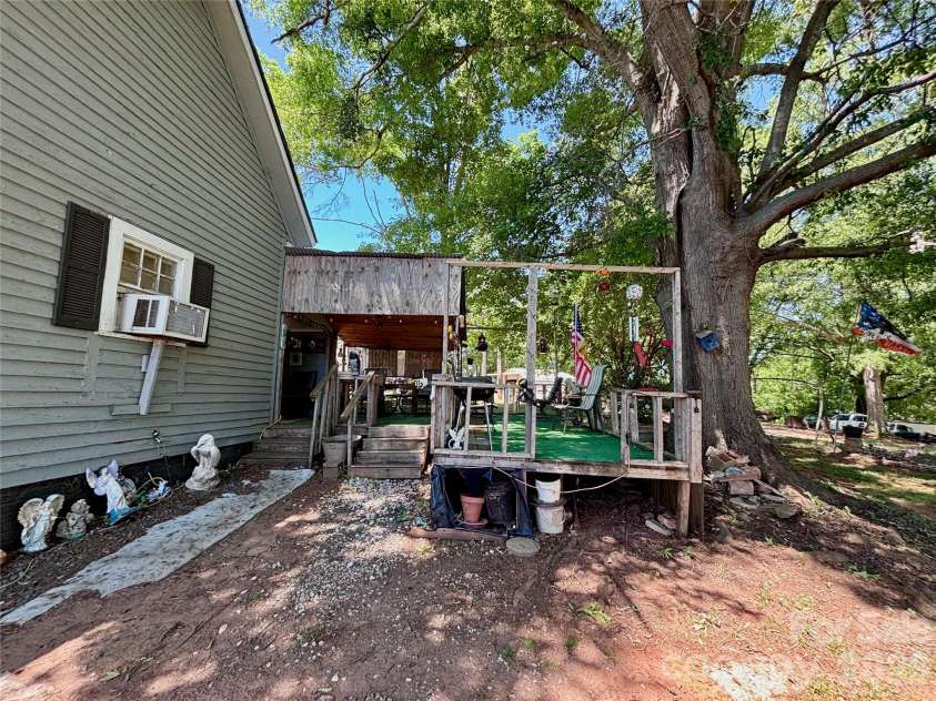 126 West Street, Ellenboro, NC 28040.  MLS# CAR4382395, YatesRealty ID 23841. 