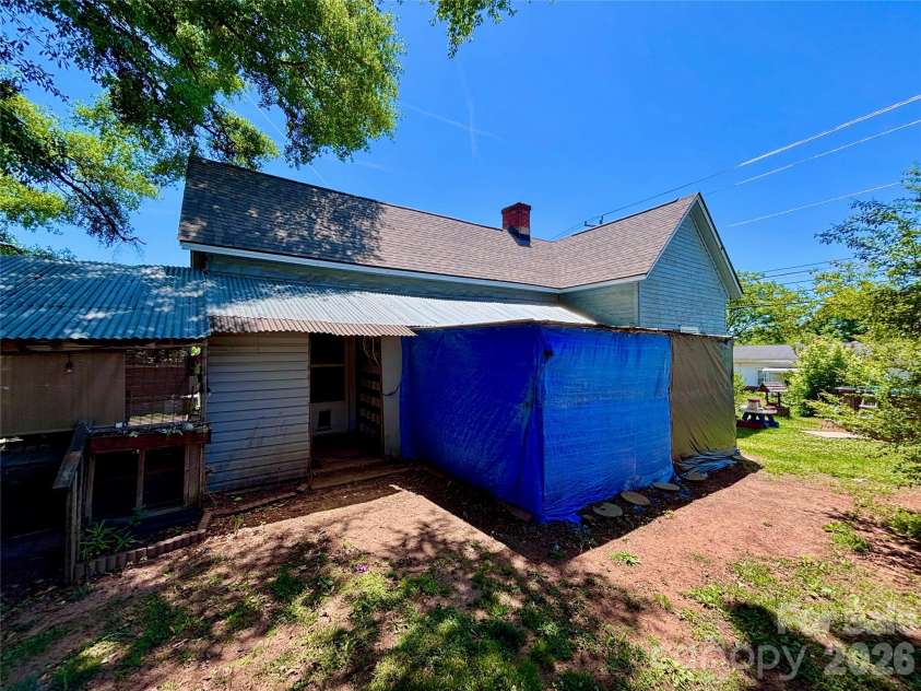 126 West Street, Ellenboro, NC 28040.  MLS# CAR4382395, YatesRealty ID 23841. 