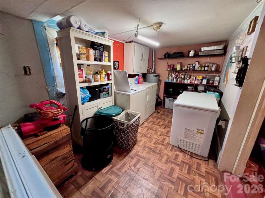126 West Street, Ellenboro, NC 28040.  MLS# CAR4382395, YatesRealty ID 23841. 