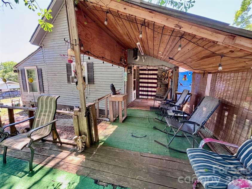 126 West Street, Ellenboro, NC 28040.  MLS# CAR4382395, YatesRealty ID 23841. 