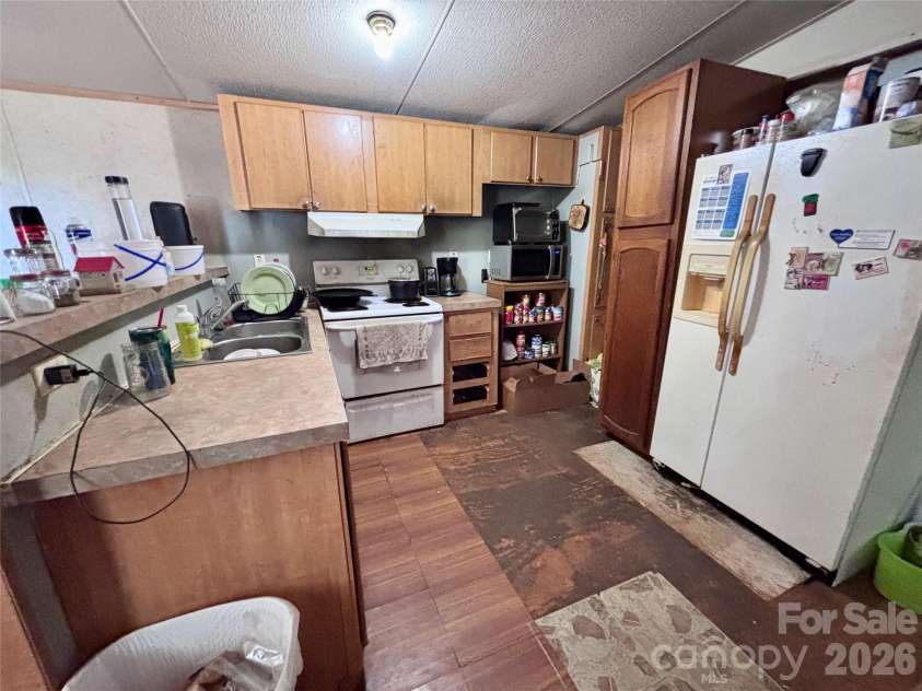126 West Street, Ellenboro, NC 28040.  MLS# CAR4382395, YatesRealty ID 23841. 