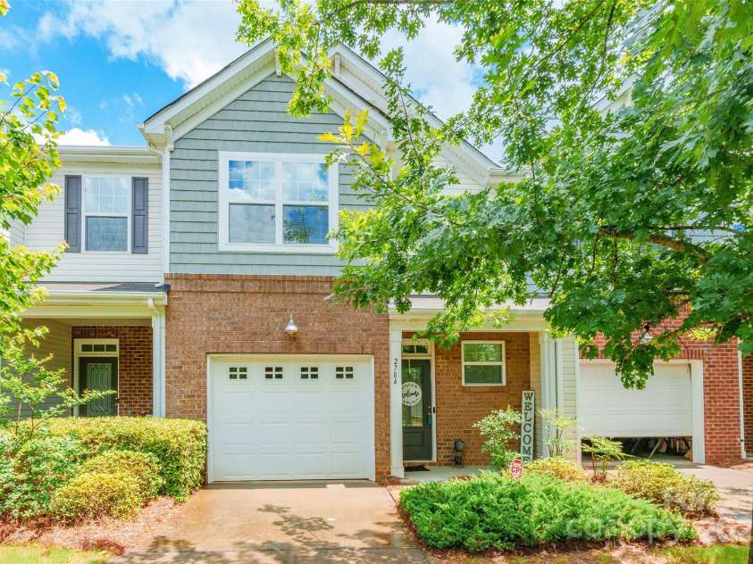 2784 Sawbridge Lane, Gastonia, NC 28056.  MLS# CAR4278021, YatesRealty ID 23841. 
