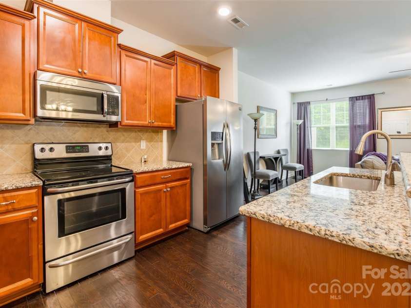 2784 Sawbridge Lane, Gastonia, NC 28056.  MLS# CAR4278021, YatesRealty ID 23841. 
