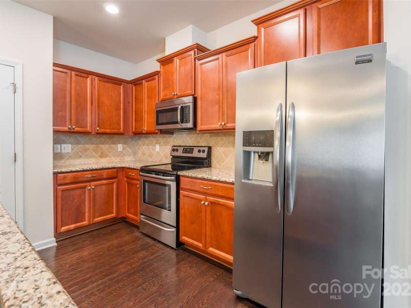 2784 Sawbridge Lane, Gastonia, NC 28056.  MLS# CAR4278021, YatesRealty ID 23841. 