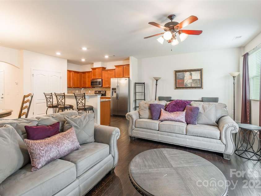2784 Sawbridge Lane, Gastonia, NC 28056.  MLS# CAR4278021, YatesRealty ID 23841. 