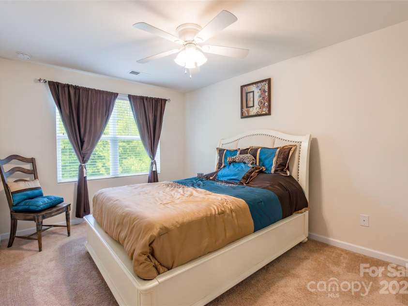 2784 Sawbridge Lane, Gastonia, NC 28056.  MLS# CAR4278021, YatesRealty ID 23841. 