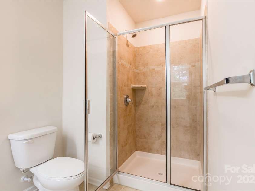 2784 Sawbridge Lane, Gastonia, NC 28056.  MLS# CAR4278021, YatesRealty ID 23841. 