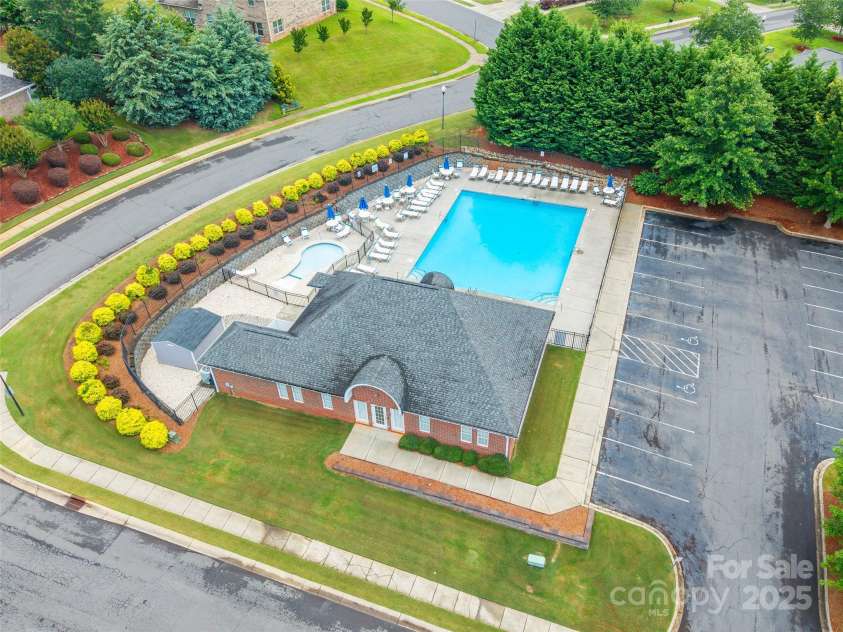 2784 Sawbridge Lane, Gastonia, NC 28056.  MLS# CAR4278021, YatesRealty ID 23841. 
