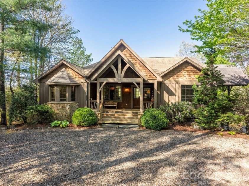 601 Hawk Mountain Road, Lake Toxaway, NC 28747.  MLS# CAR4378046, YatesRealty ID 23842. 