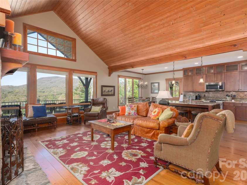 601 Hawk Mountain Road, Lake Toxaway, NC 28747.  MLS# CAR4378046, YatesRealty ID 23842. 