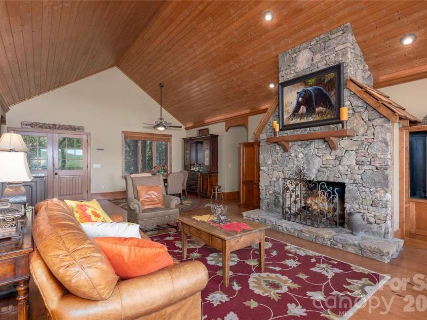 601 Hawk Mountain Road, Lake Toxaway, NC 28747.  MLS# CAR4378046, YatesRealty ID 23842. 