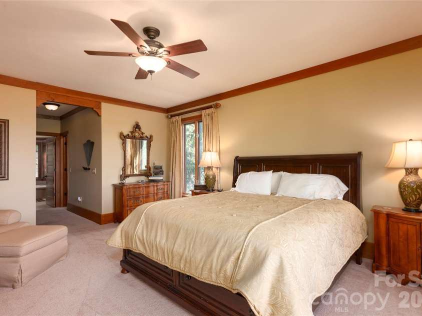 601 Hawk Mountain Road, Lake Toxaway, NC 28747.  MLS# CAR4378046, YatesRealty ID 23842. 