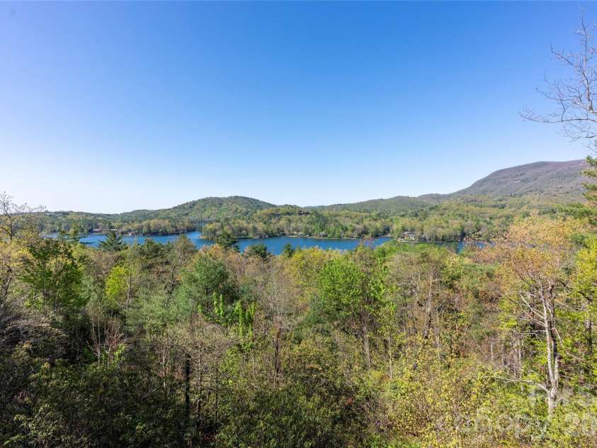 601 Hawk Mountain Road, Lake Toxaway, NC 28747.  MLS# CAR4378046, YatesRealty ID 23842. 