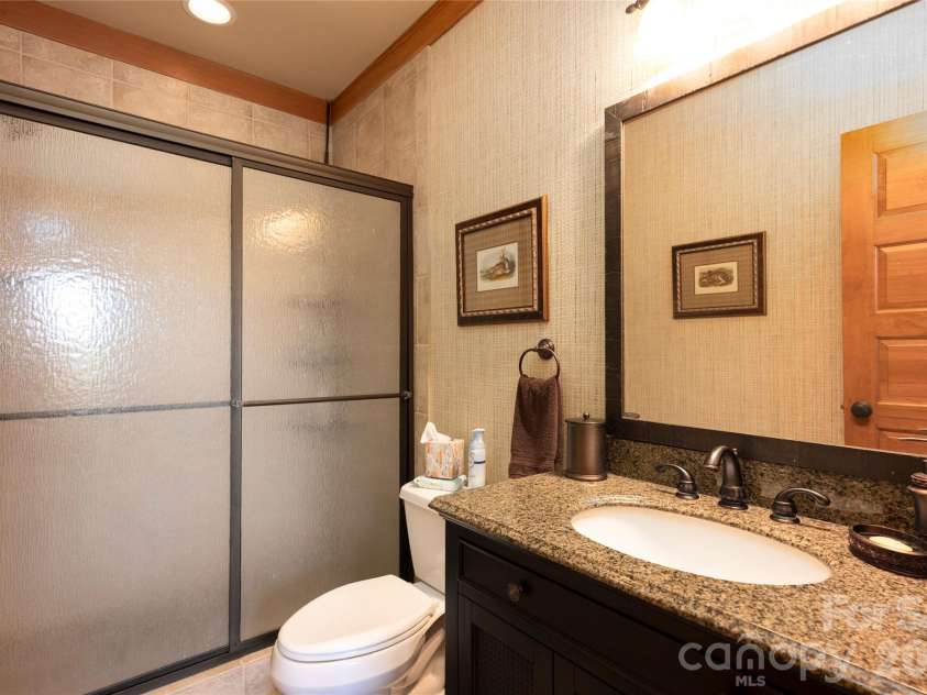 601 Hawk Mountain Road, Lake Toxaway, NC 28747.  MLS# CAR4378046, YatesRealty ID 23842. 