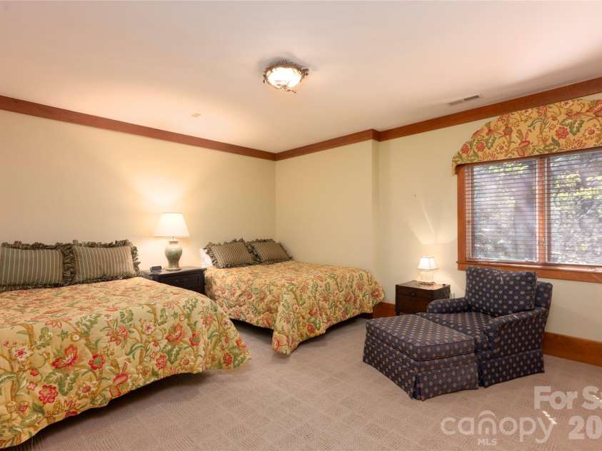 601 Hawk Mountain Road, Lake Toxaway, NC 28747.  MLS# CAR4378046, YatesRealty ID 23842. 